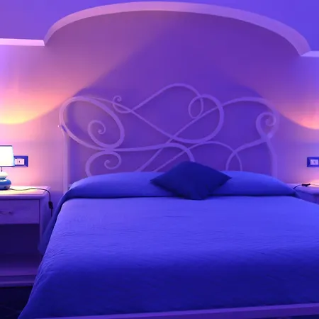Santa Margherita - Chiaiolella Guest house *